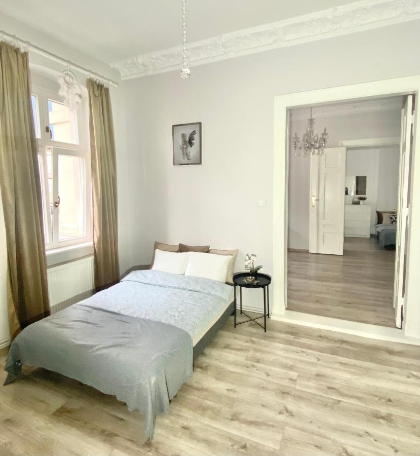 Crystal Sw. Marcin Poznan Apartment Exterior photo